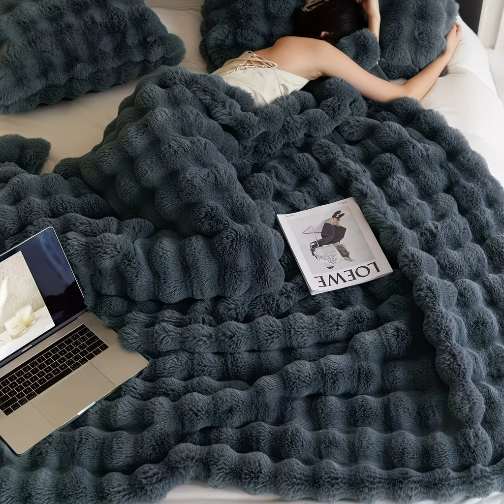 The Shoreline Throw